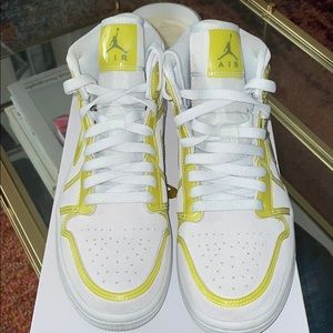 Women’s Air Jordan 1 MID